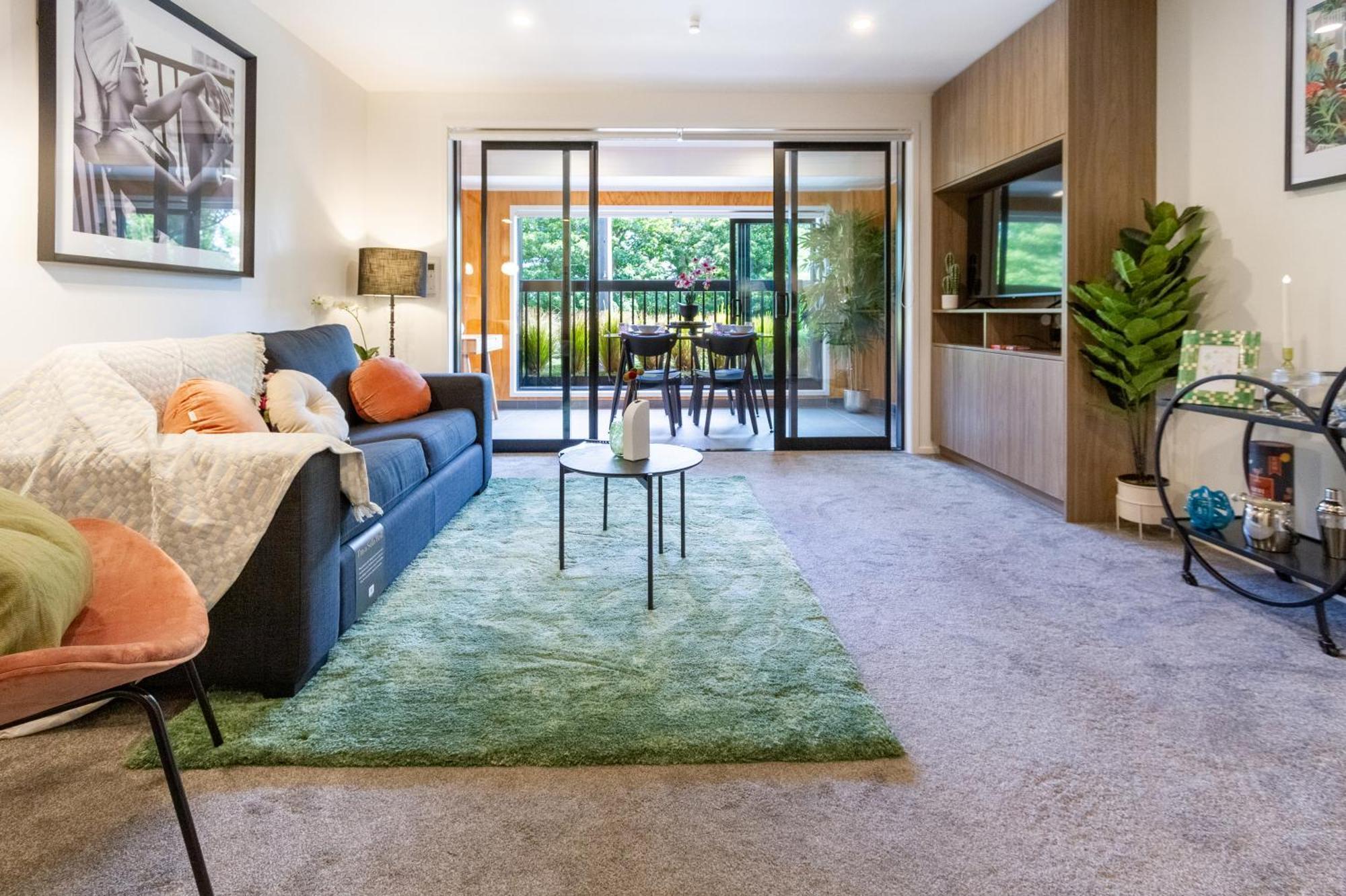 Cozy 1-Bed Apartment With Park Views, Sleeps 4 Christchurch Bagian luar foto