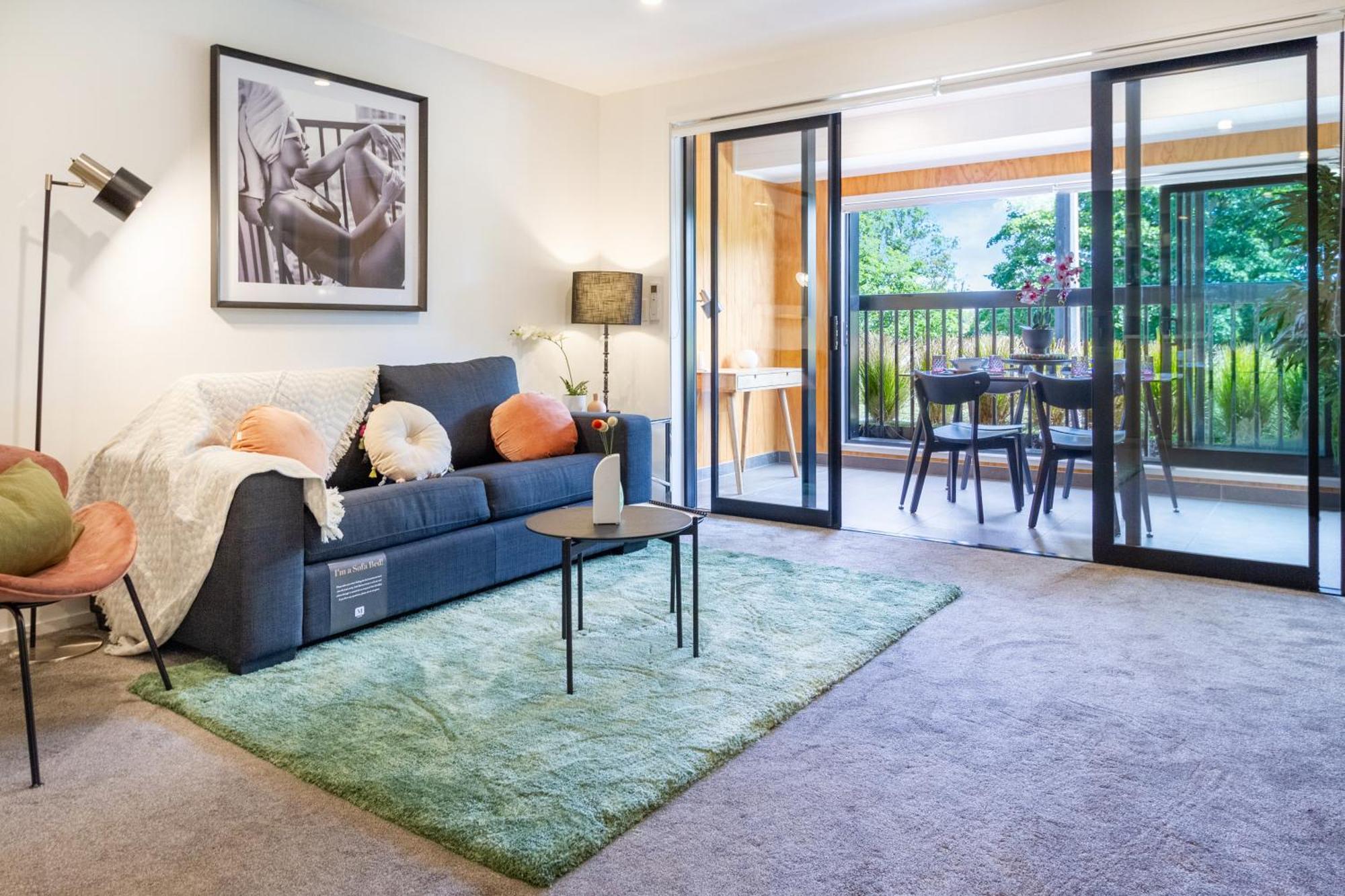 Cozy 1-Bed Apartment With Park Views, Sleeps 4 Christchurch Bagian luar foto